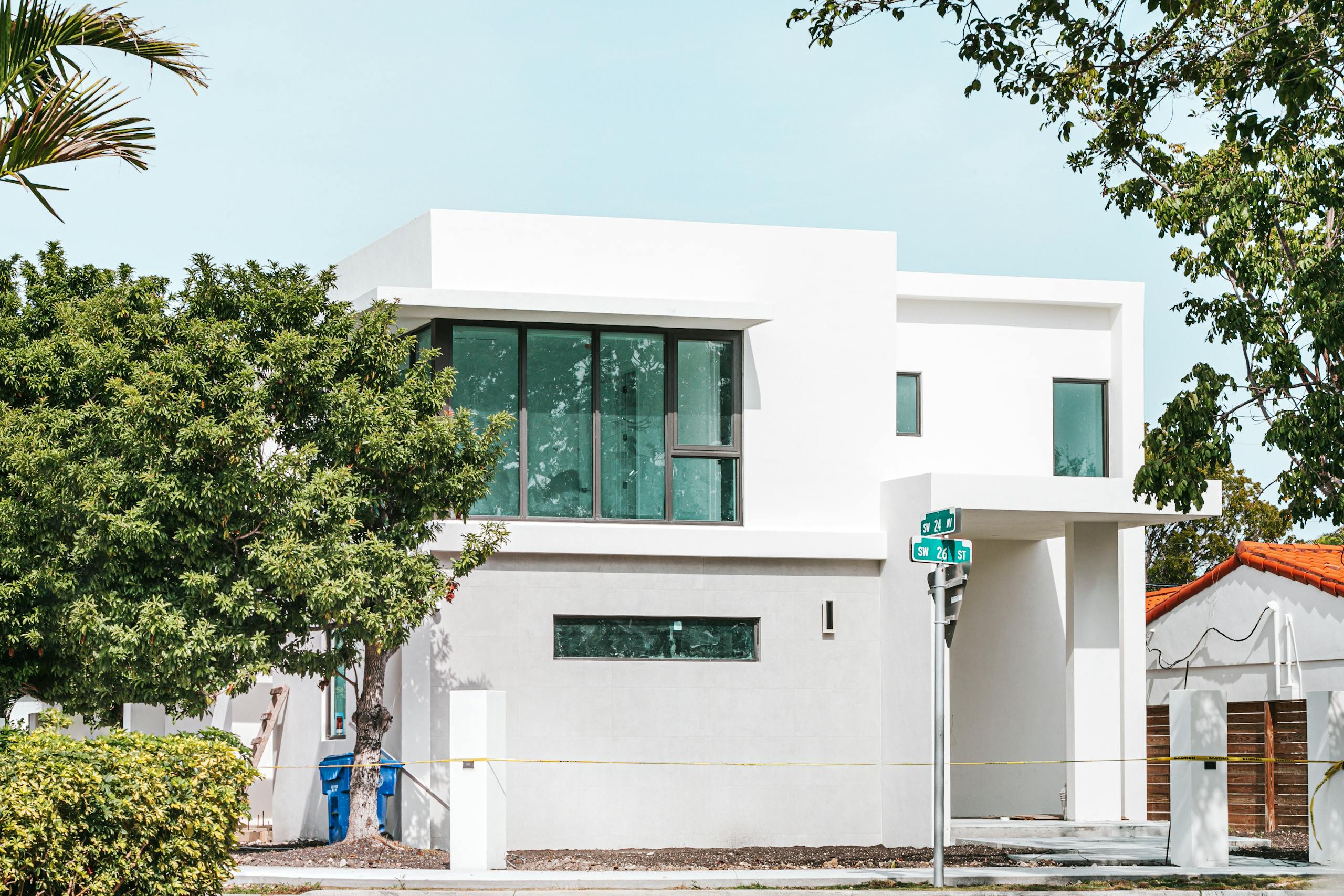 Explore this modern Miami residence with sleek lines and large glass windows.